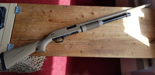 Fusil à pompe Winchester SXP calibre 12/76 canon de 61cm Cat C